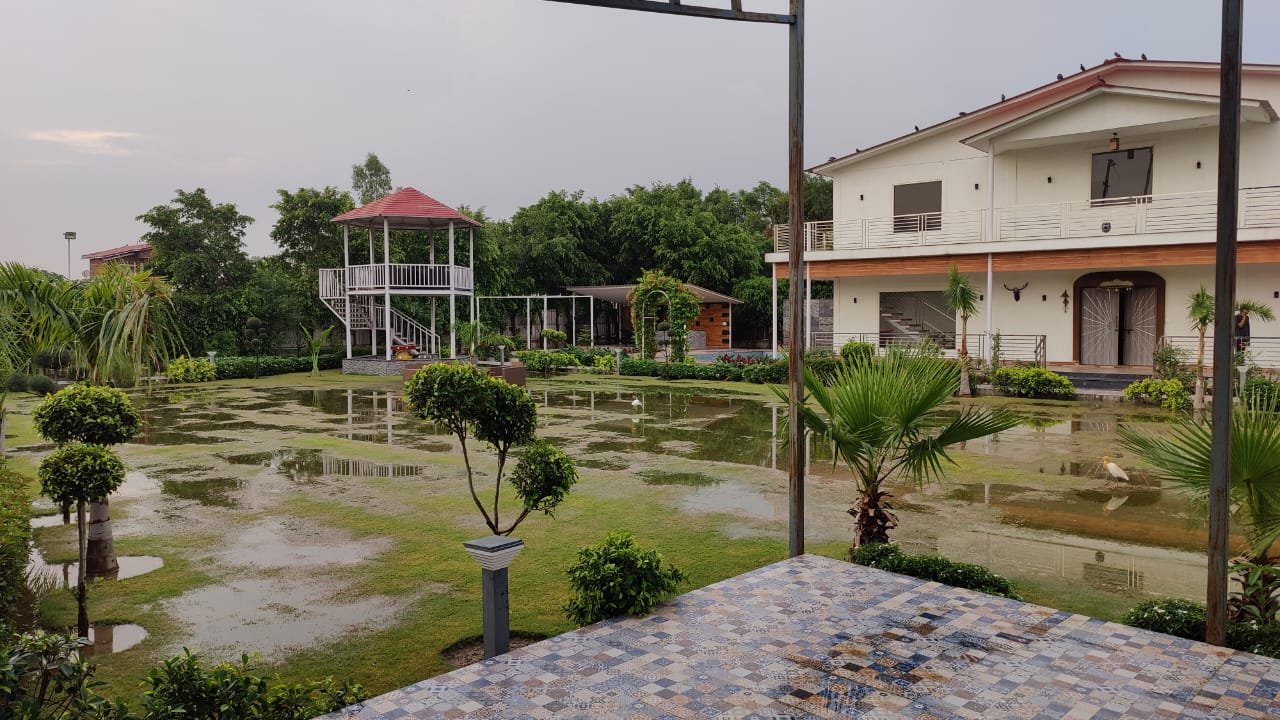 Farm house banner image